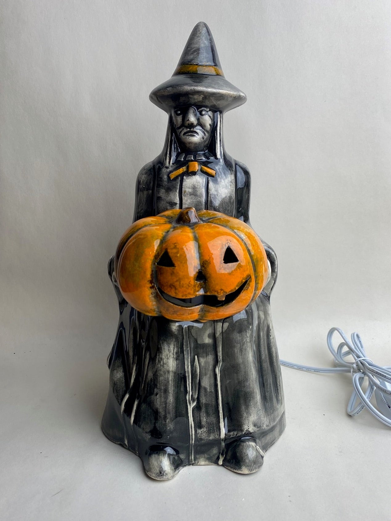 Large Vintage Style Witch with Jack-o-lantern Light