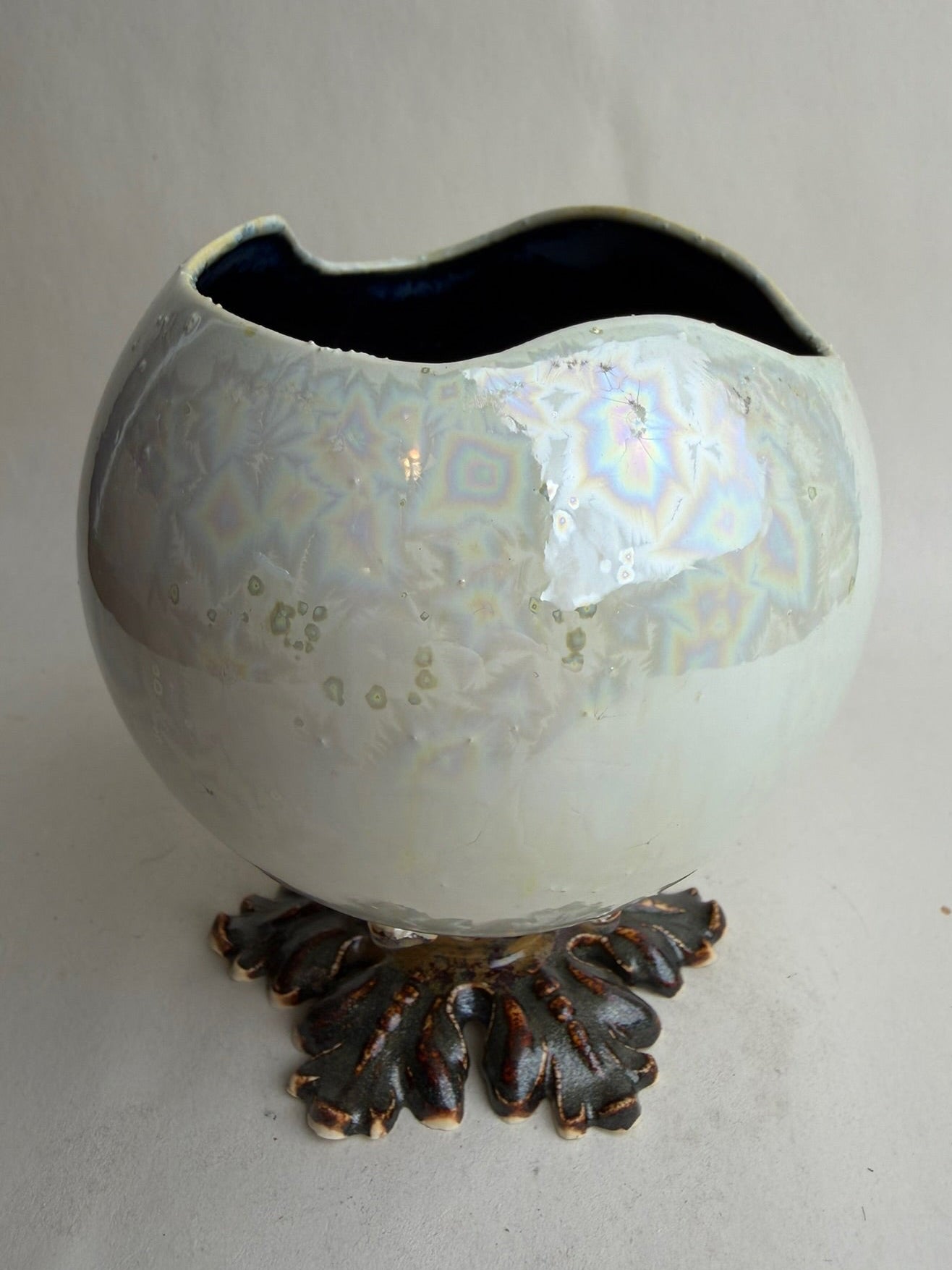 White Crystal Ball Planter