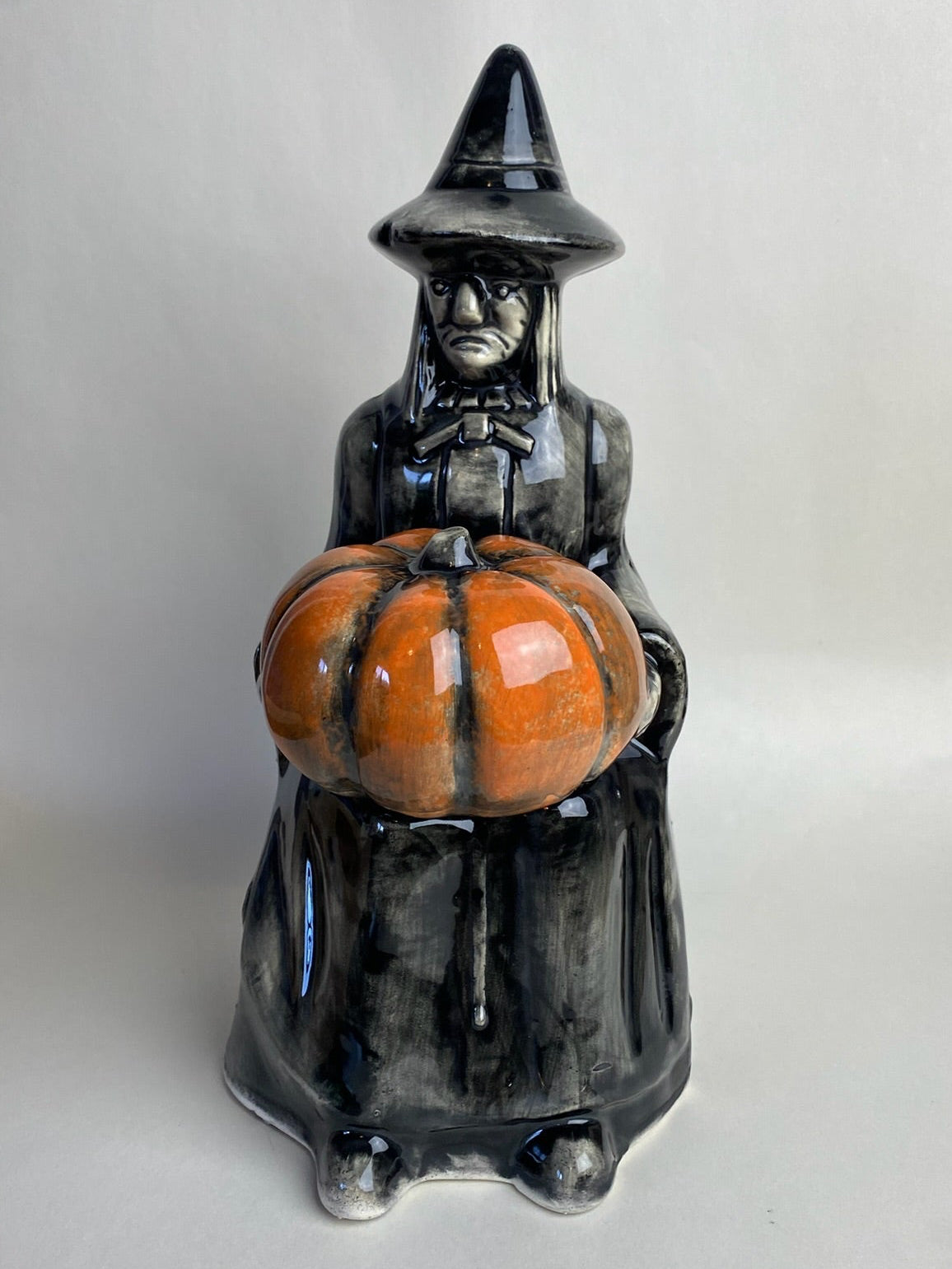 Large Witch with Jack-o-lantern