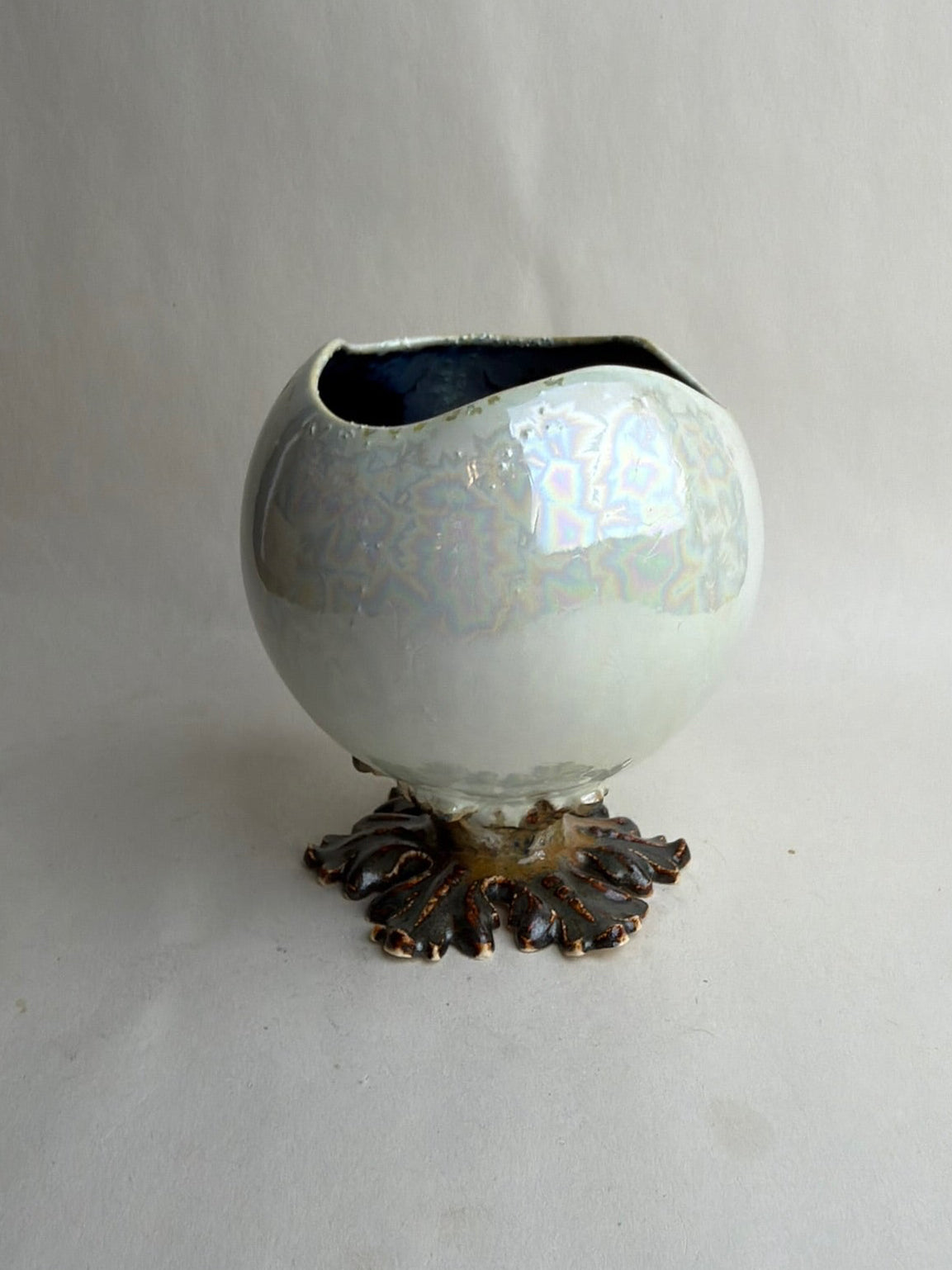 White Crystal Ball Planter