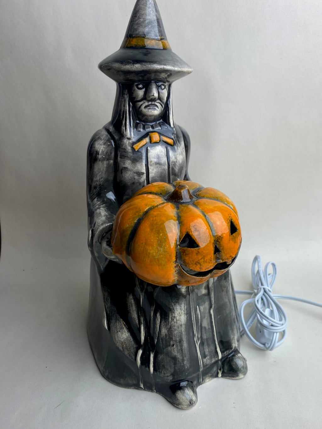 Large Vintage Style Witch with Jack-o-lantern Light