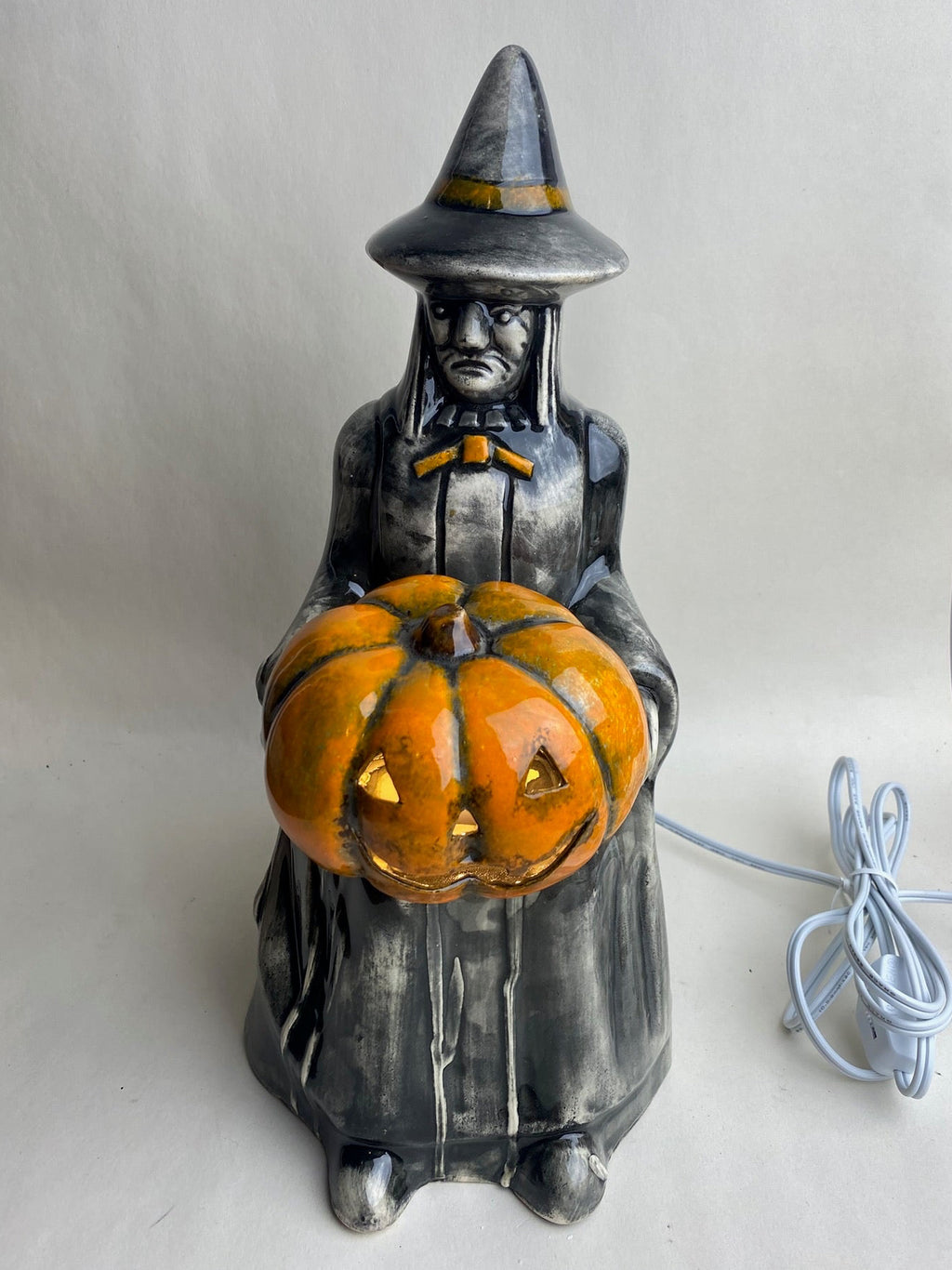 Large Vintage Style Witch with Jack-o-lantern Light
