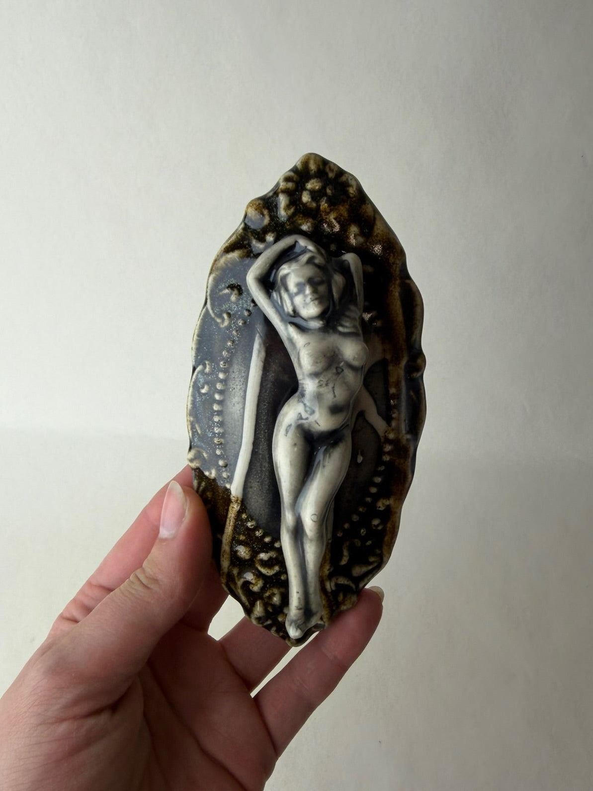 Pin Up Girl Wall Decoration