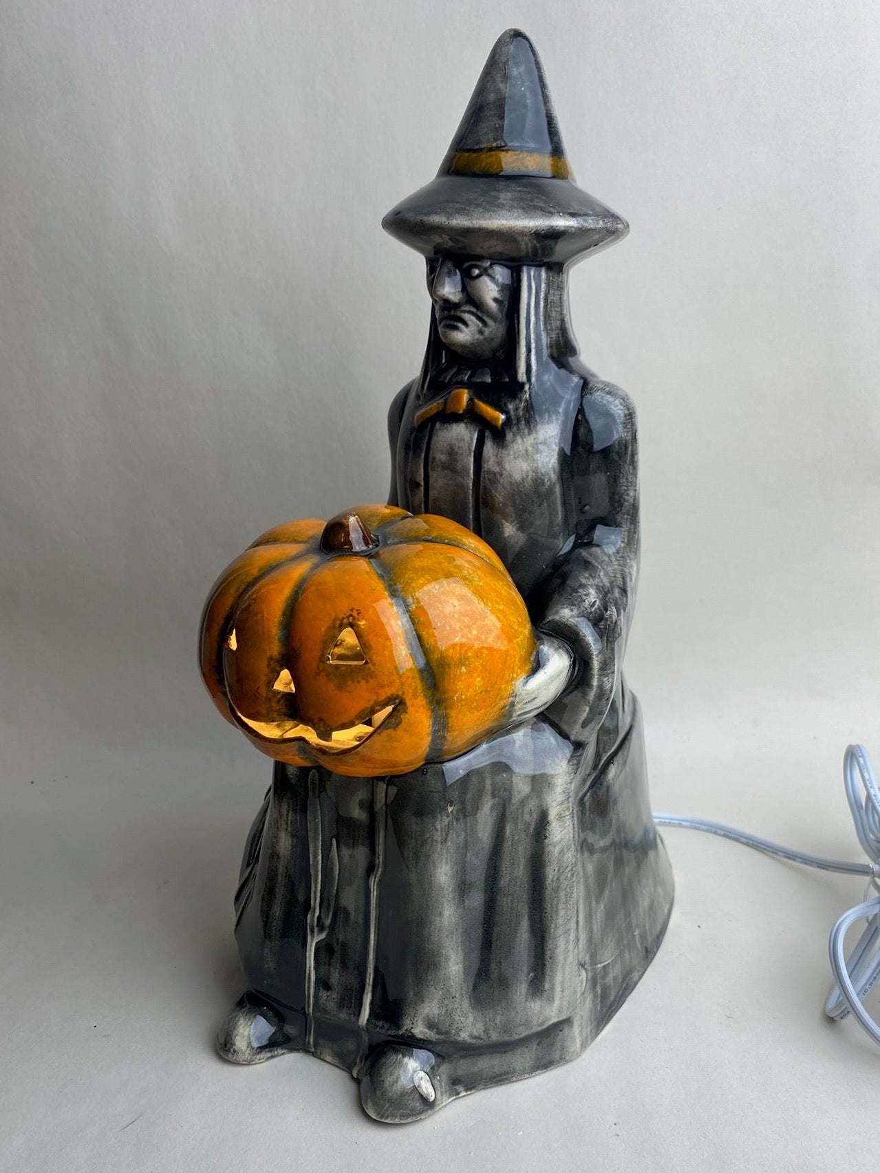 Large Vintage Style Witch with Jack-o-lantern Light